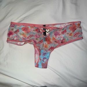 Lacey  flowered panties
